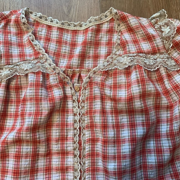 Red Plaid Lace-Trimmed Blouse - Picture 4 of 9